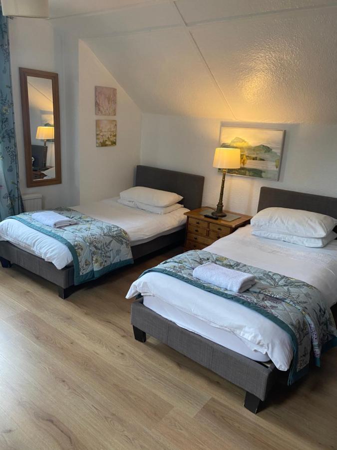 The Silverdale . Farnborough  Ngoại thất bức ảnh