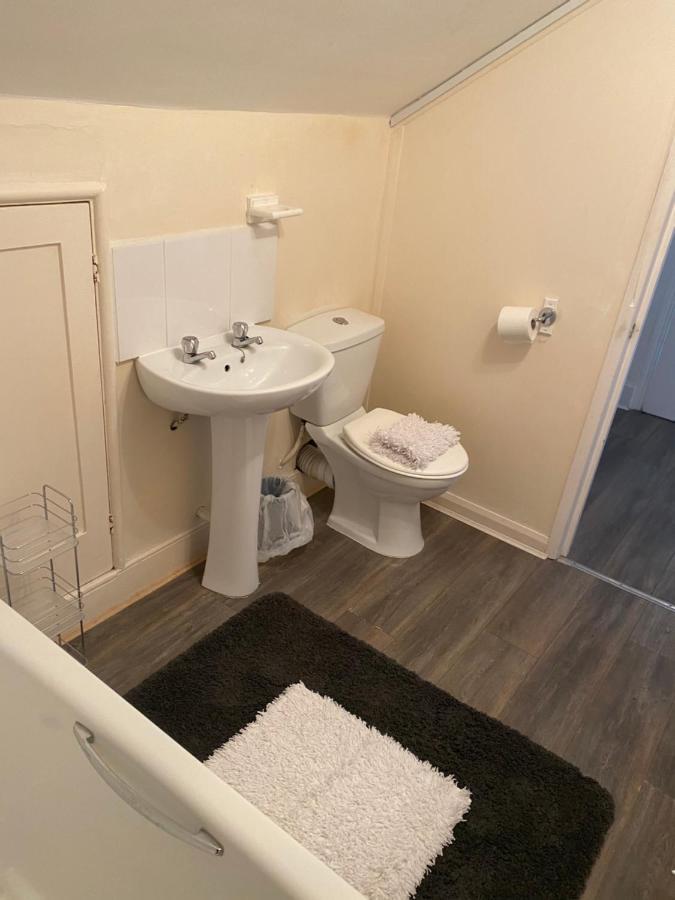The Silverdale . Farnborough  Ngoại thất bức ảnh